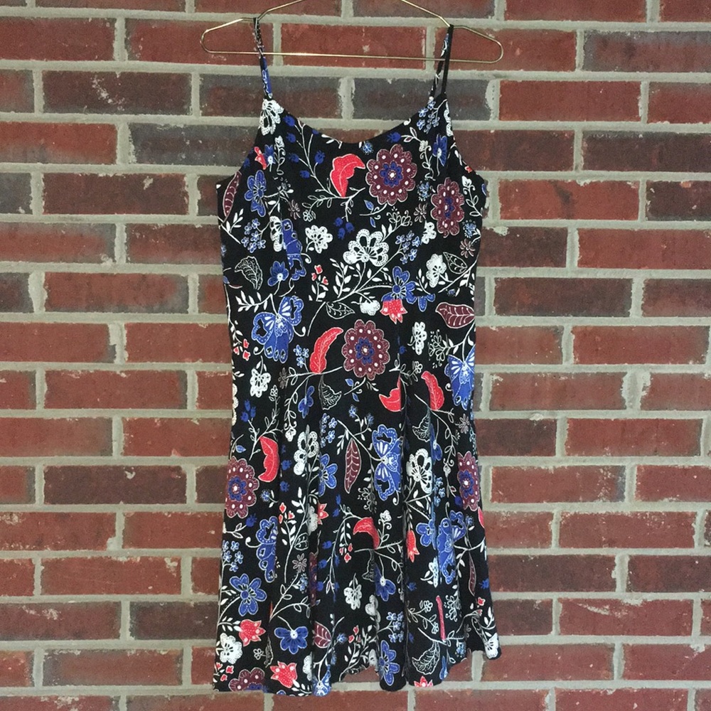 SALE! Old Navy Black Floral Sundress NWOT Large